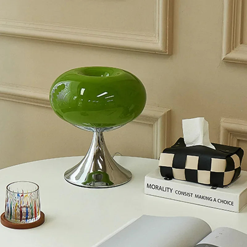 Bauhaus Cream Wind Table Lamp Modern LED Green Apple Table Lamp for Living Room Vintage Glass Atmosphere Table Light