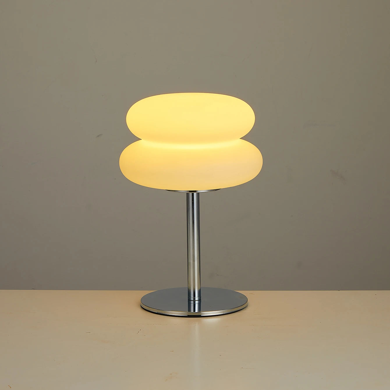 Bauhaus Retro Table Lamp Plastic Lamps Bedroom Bedside Living Room Nordic Mushroom Lamp 9-Level Brightness Dimming Ambient Light